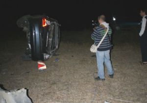 Otomobil bariyere çarptı: 4 yaralı